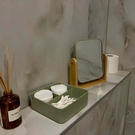 아파트 - 5 Min Walk To Old Town & Harbour *