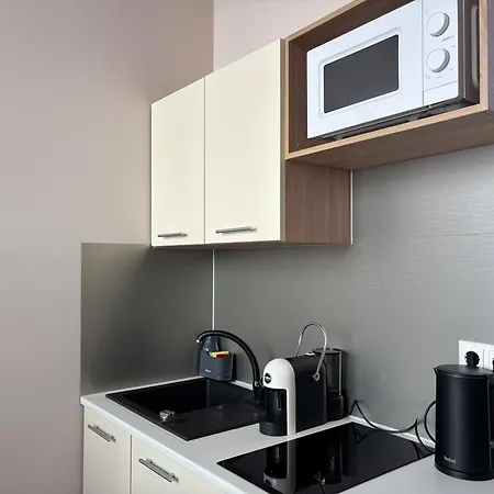 아파트 - 5 Min Walk To Old Town & Harbour *